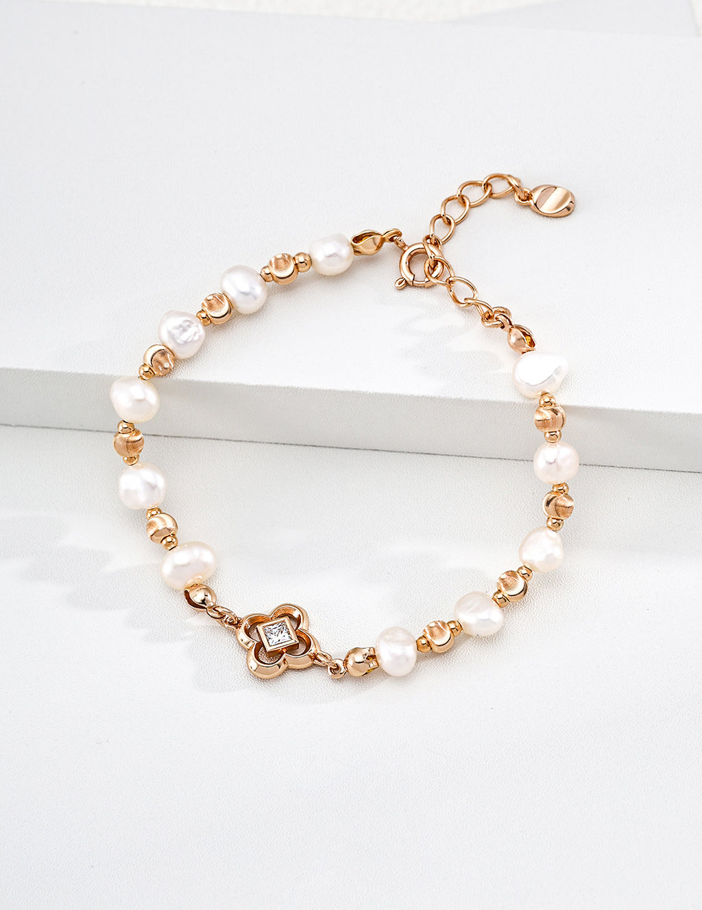 Pearl Clover Bracelet | S925 Silver & Natural Pearl Vintage Gold